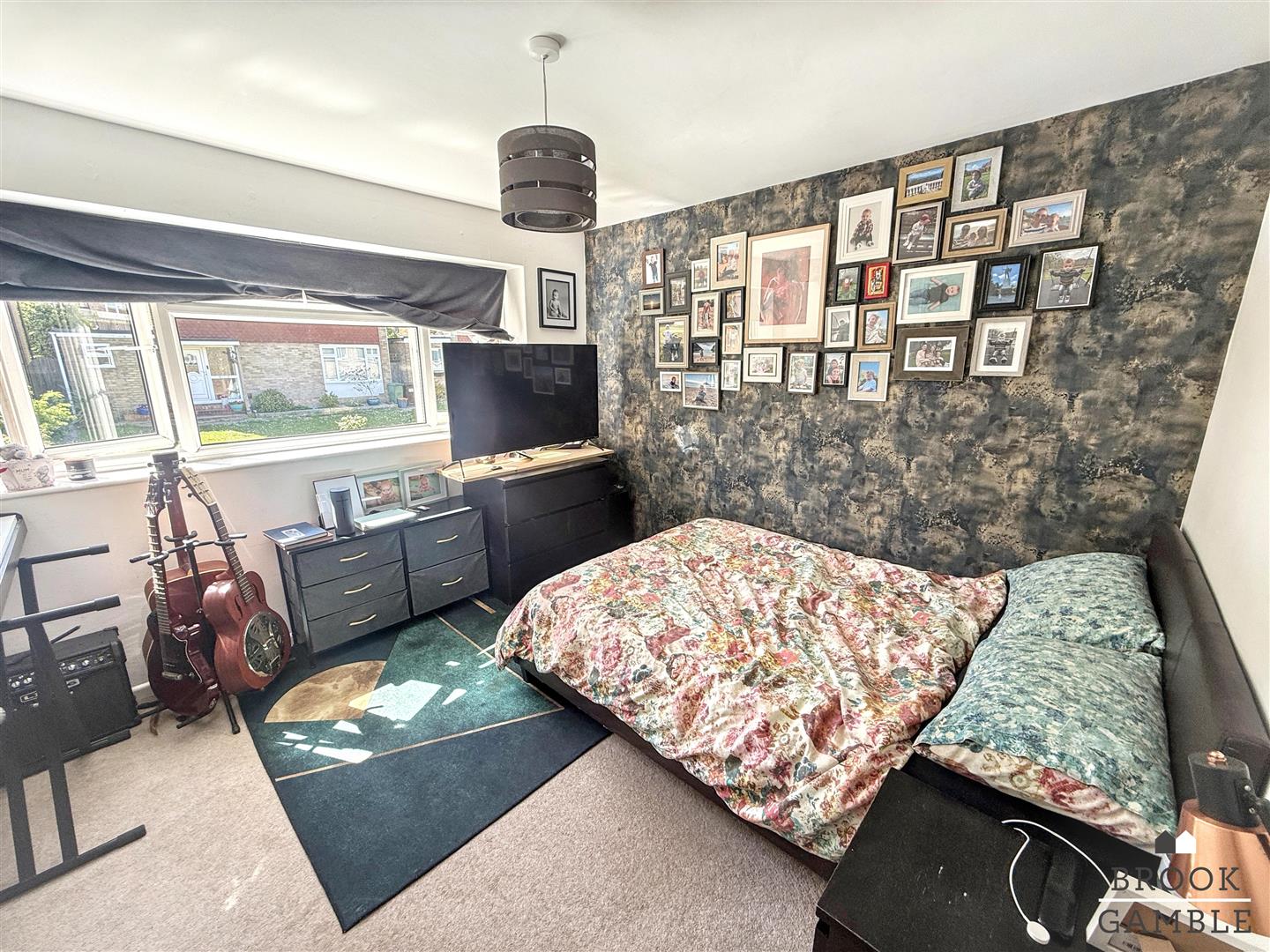 4 Bedroom House. Bracken Road in Eastbourne,  5